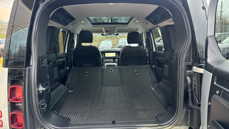 Land Rover Defender 3.0 D250 XS Edition 110 5dr Auto Diesel Estate